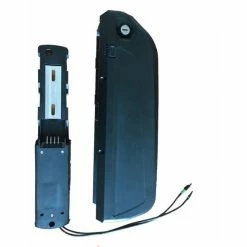 Découvrez La batterie Lithium Multimarque GT 36V 10,4Ah chez Doctibike, Votre Spécialiste En Batteries De Mobilité électrique. Si Votre Vélo Ne Vous Procure Plus Une Autonomie Suffisante, Alors Il Est Temps De Changer Et D'optez Pour La Batterie Compatible Multimarque Hailong. A L'allure Simple Et épurée, elle S'adapte à Un Grand Nombre De Vélos : Pour Savoir Si Elle Convient Au Vôtre, Consultez La Liste Ci-dessous.