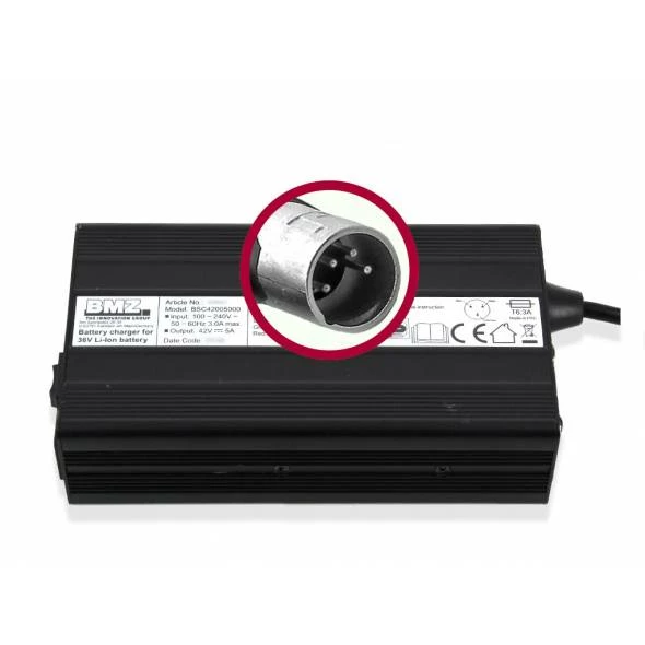 Doctibike Chargeur BMZ Li-Ion 36V 5Ah XLR 4 Broches 1 Doctibike Chargeur BMZ Li-Ion 36V 5Ah XLR 4 Broches