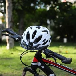 Born Pretty Né Joli Vélo Léger Casque Respirant VTT VTT Vélo De Sécurité Chapeau Casquette Protection De La Tête Équipement De Cyclisme -Chargeur vélo électrique Basprix 464259154 max