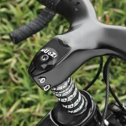 Unbranded Casque Tige Vélo Couverture De Casque Avec Vis M6x30mm Pour Accessoire De Vélo Pliant De Route, Noir -Chargeur vélo électrique Basprix 790824219 max