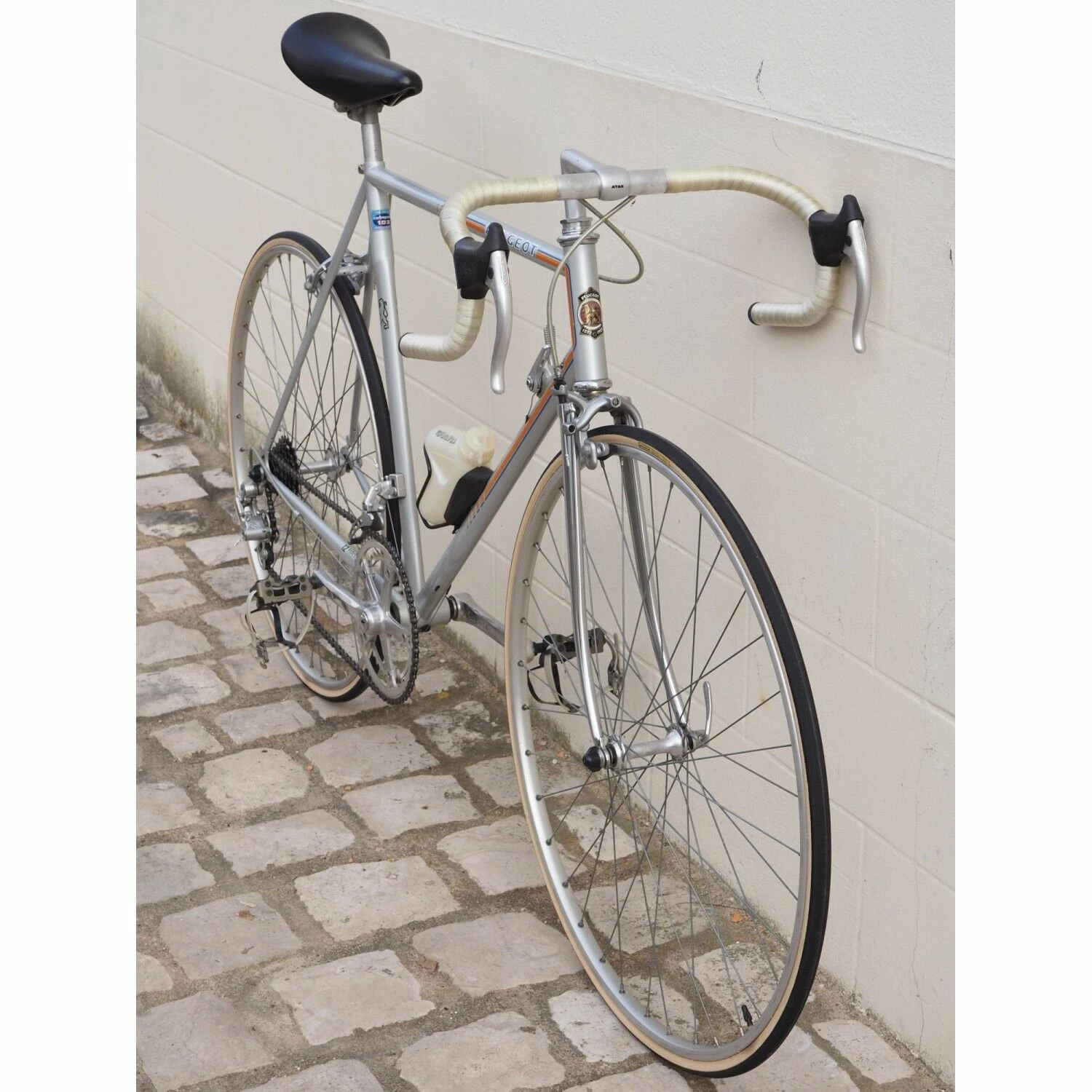 Vélo De Course Peugeot - 56 2 Vélo De Course Peugeot - 56 – Image 2