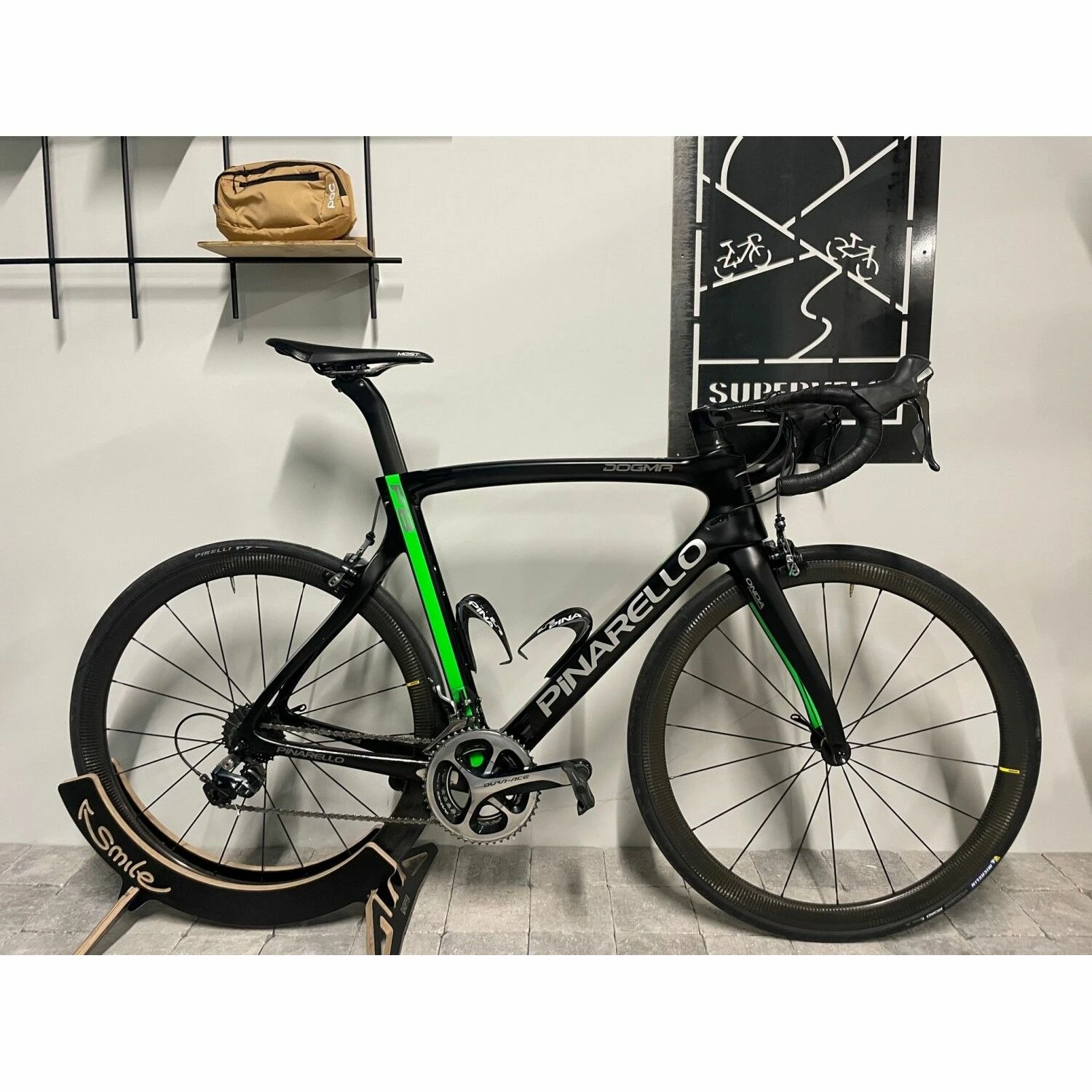 Vélo De Course Pinarello - 56 2 Vélo De Course Pinarello - 56 – Image 2