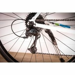 Vélo Tout Chemins Trek 8 Vélo Tout Chemins Trek -Chargeur vélo électrique Basprix trek 7 4 fx 3