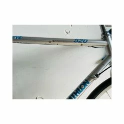 Decathlon Vélo De Course Décathlon - 57 - 700c -Chargeur vélo électrique Basprix velo cobra 520 3